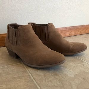 American Eagle Cognac Western Booties
